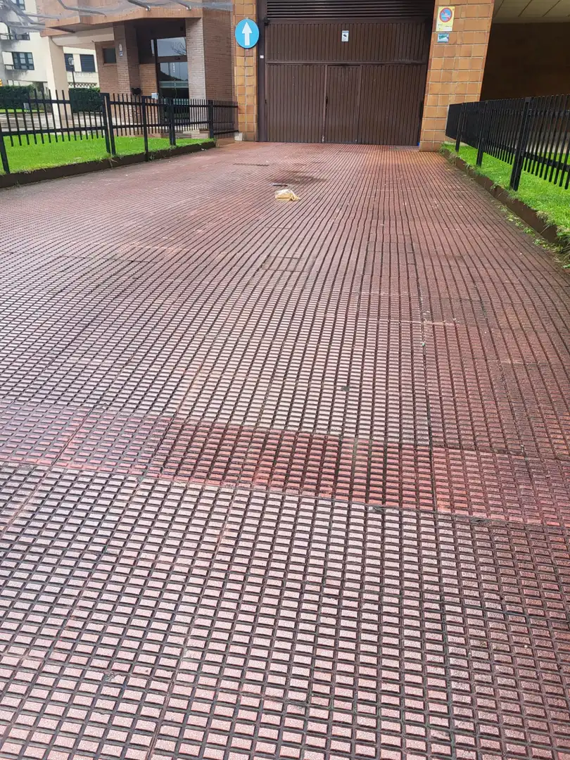 Aparcamiento en venta en Gijón - Ezcurdia, imagen 2