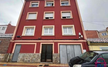 Exterior view of Flat for sale in León Capital   with Heating and Terrace