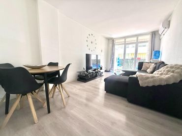 Appartamento con balcone in vendita a Calle NARCIS SOLER