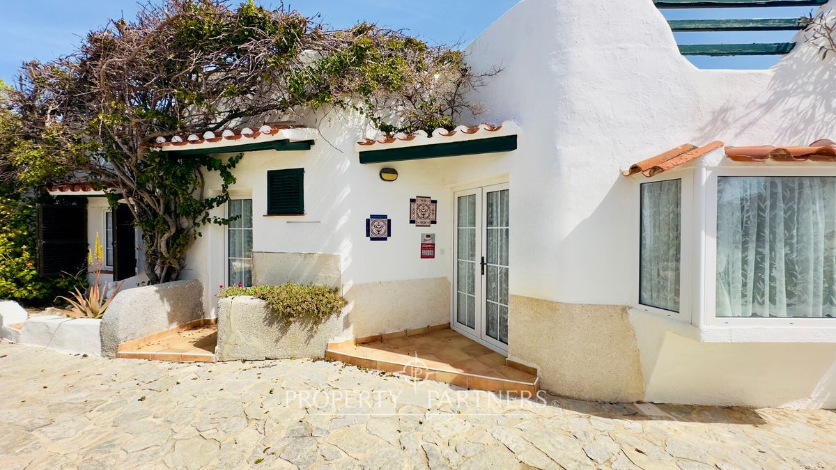 Vista exterior de Casa adosada en venda en Ciutadella de Menorca amb Jardí privat i Terrassa