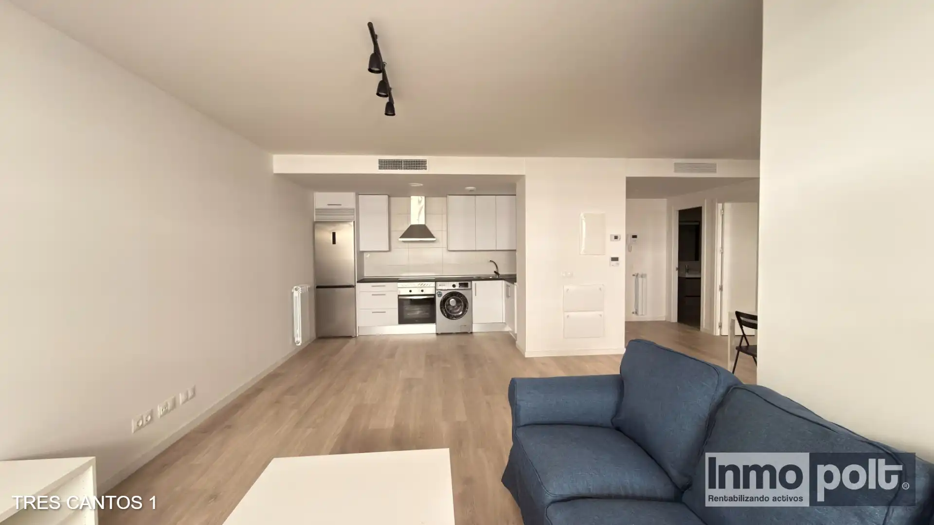 Living room of Flat for rent in Tres Cantos  with Air Conditioner, Furnished and Oven