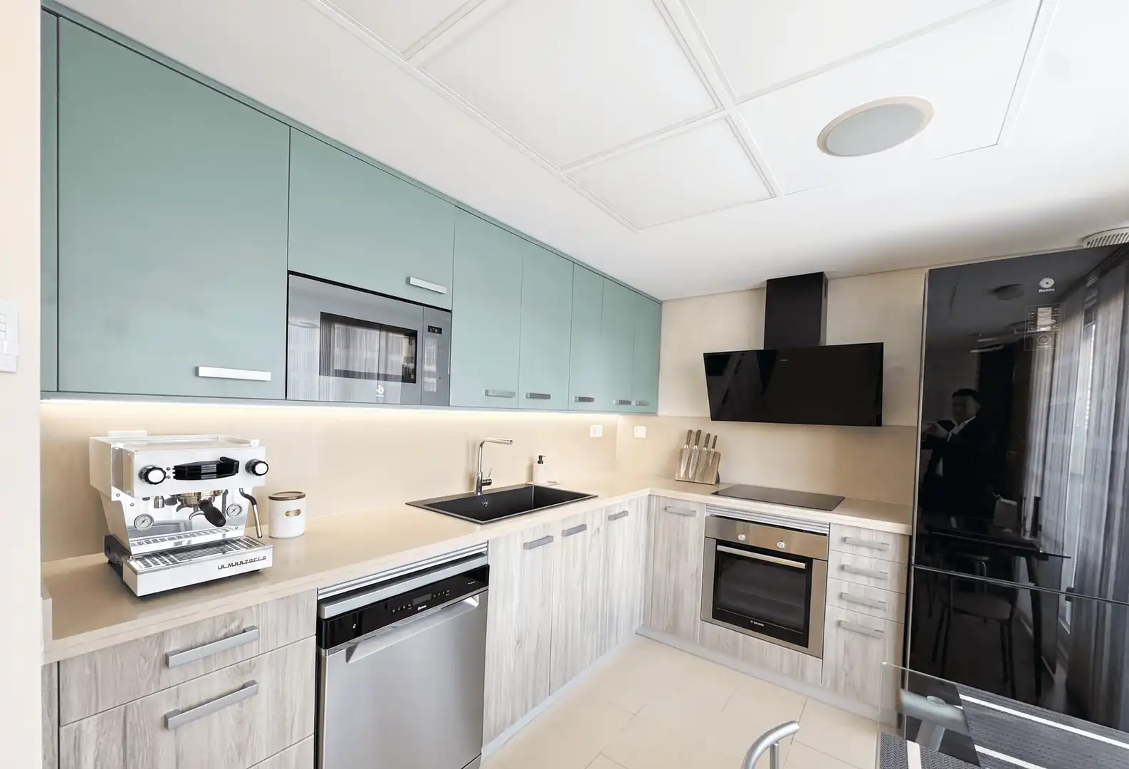 Cocina de Casa o chalet en venta en Chiva con Aire acondicionado, Calefacción y Jardín privado