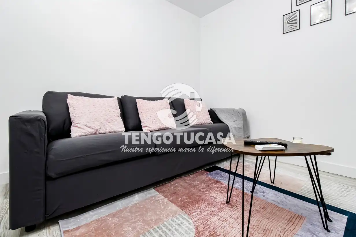 Bedroom of Flat for sale in  Madrid Capital  with Air Conditioner, Heating and Terrace