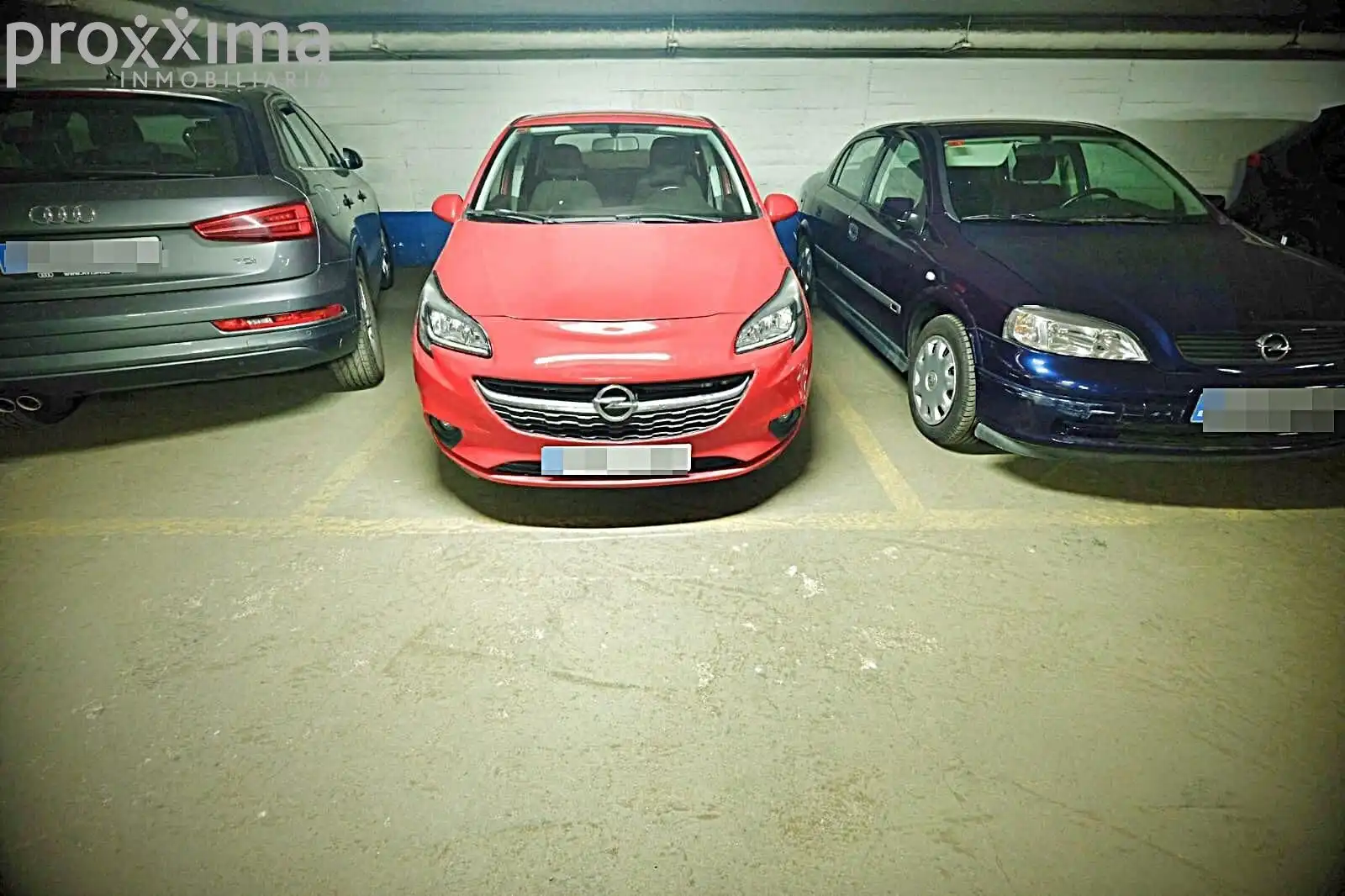 Parking de Piso en venta en Sevilla con Jardín privado, Terraza y Trastero