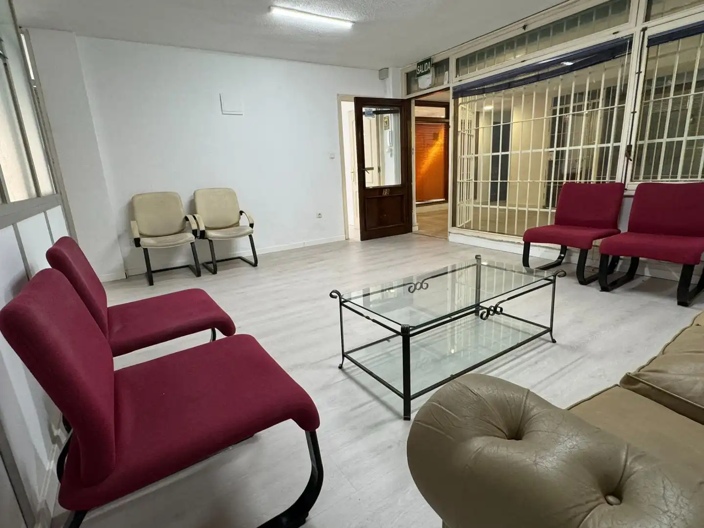 Bureau avec ascenseur à vendre à trinidad grund, imagen 31