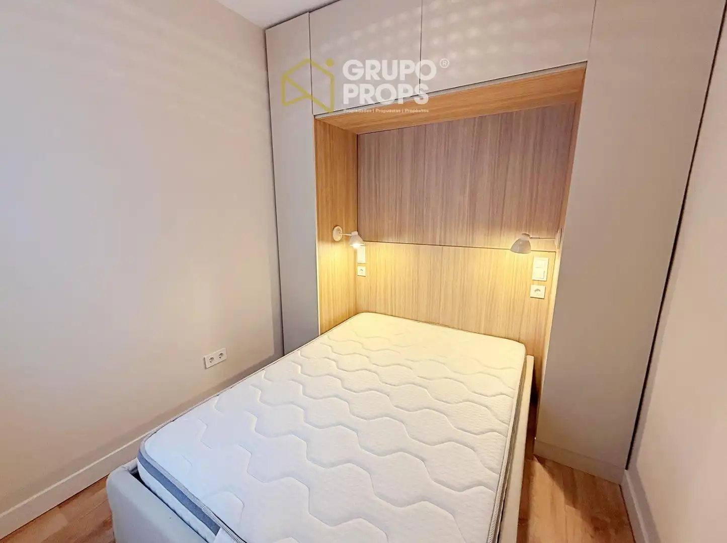 Habitación de Apartamento de alquiler en Madrid con Aire acondicionado y Calefacción
