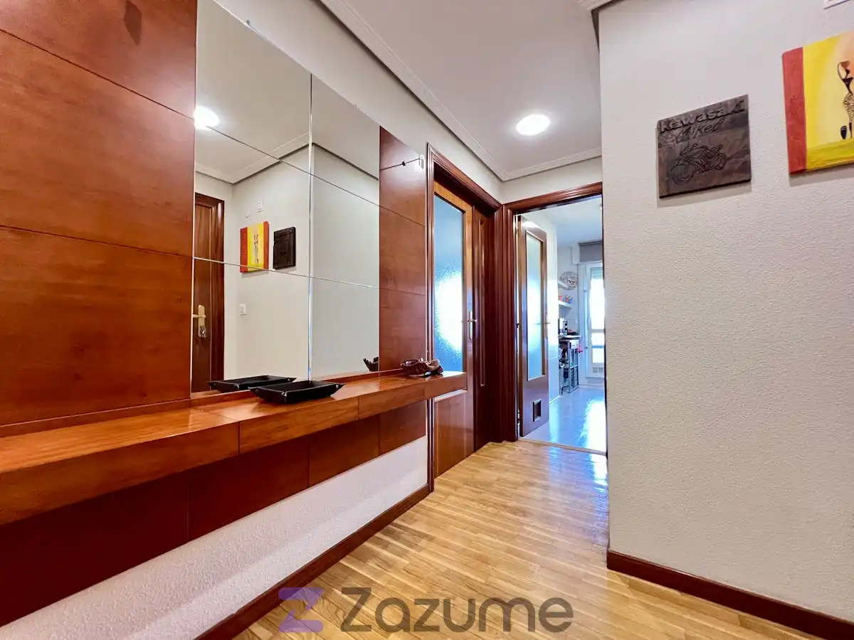 Wohnung zur Miete in Blas de Otero Kalea, Lakua-Bizkarra