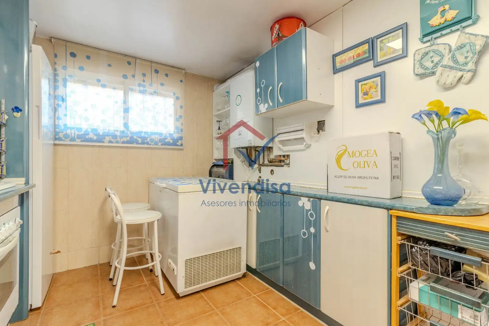 Cocina de Casa adosada en venta en Cabanillas del Campo con Terraza y Piscina