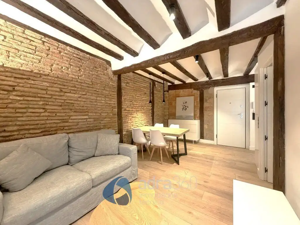 Sala de estar de Apartamento de alquiler en  Logroño con Calefacción y Amueblado