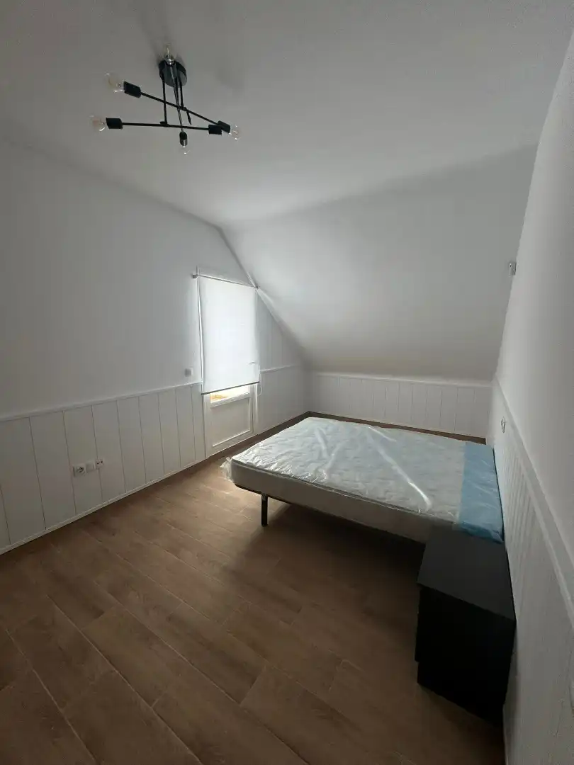 Habitación de Ático en venta en Don Benito con Aire acondicionado, Calefacción y Terraza