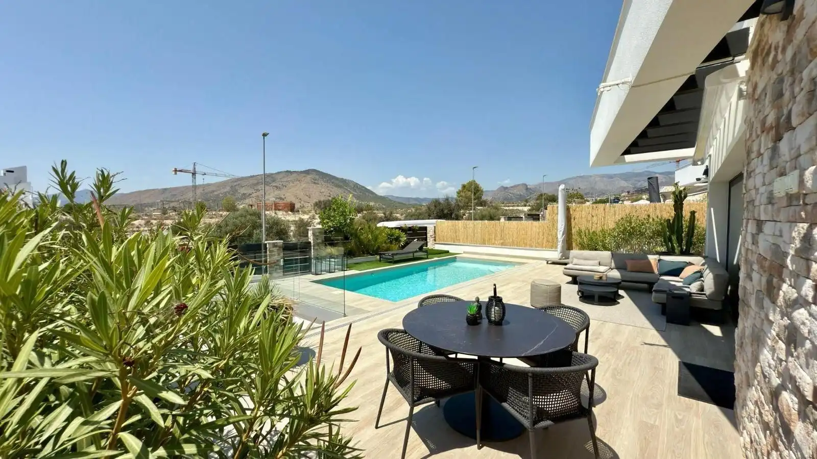 Terraza de Casa o chalet de alquiler en Finestrat con Aire acondicionado, Calefacción y Jardín privado