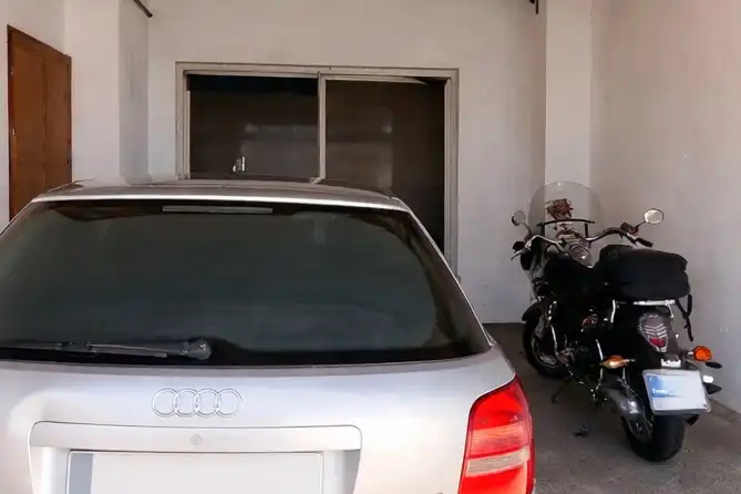 Aparcament de Casa adosada en venda en Espartinas amb Jardí privat i Traster