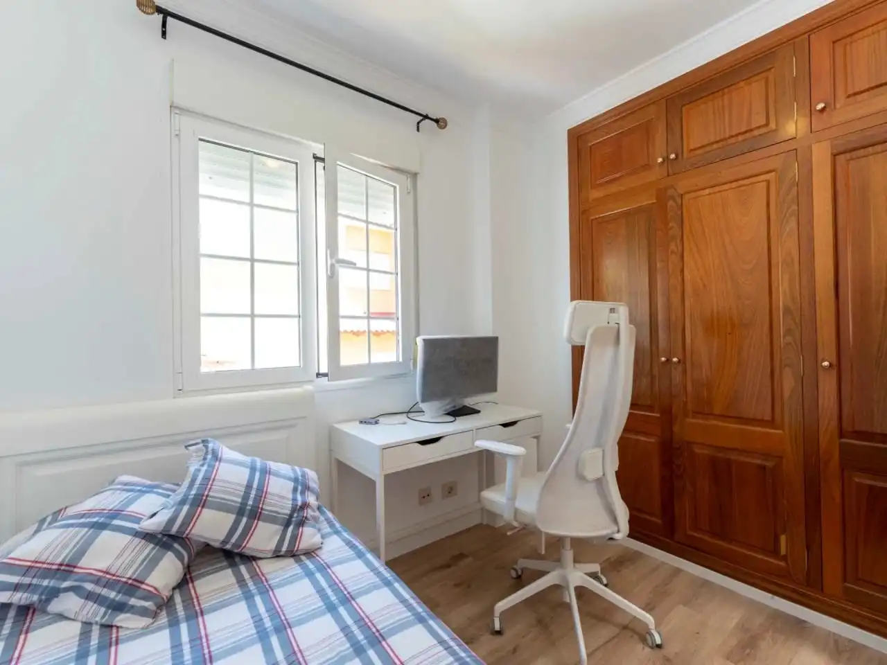 Bedroom of Houses for sale in Cuesta de la Villa