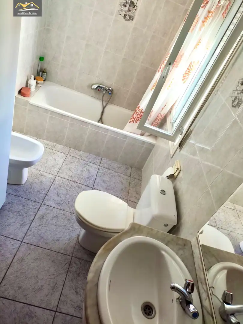 Bathroom of Flat for rent in Verín  with Heating, Terrace and Furnished