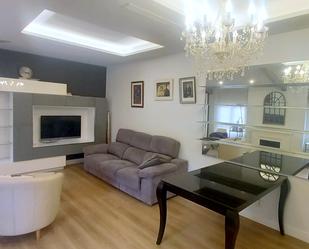 Sala d'estar de Apartament en venda en Bilbao  amb Calefacció i Moblat