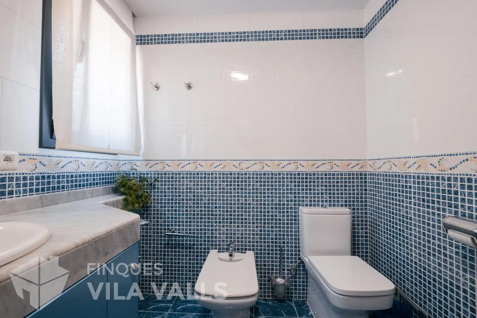 Bany de Casa o xalet en venda en Caldes de Montbui amb Calefacció, Jardí privat i Piscina
