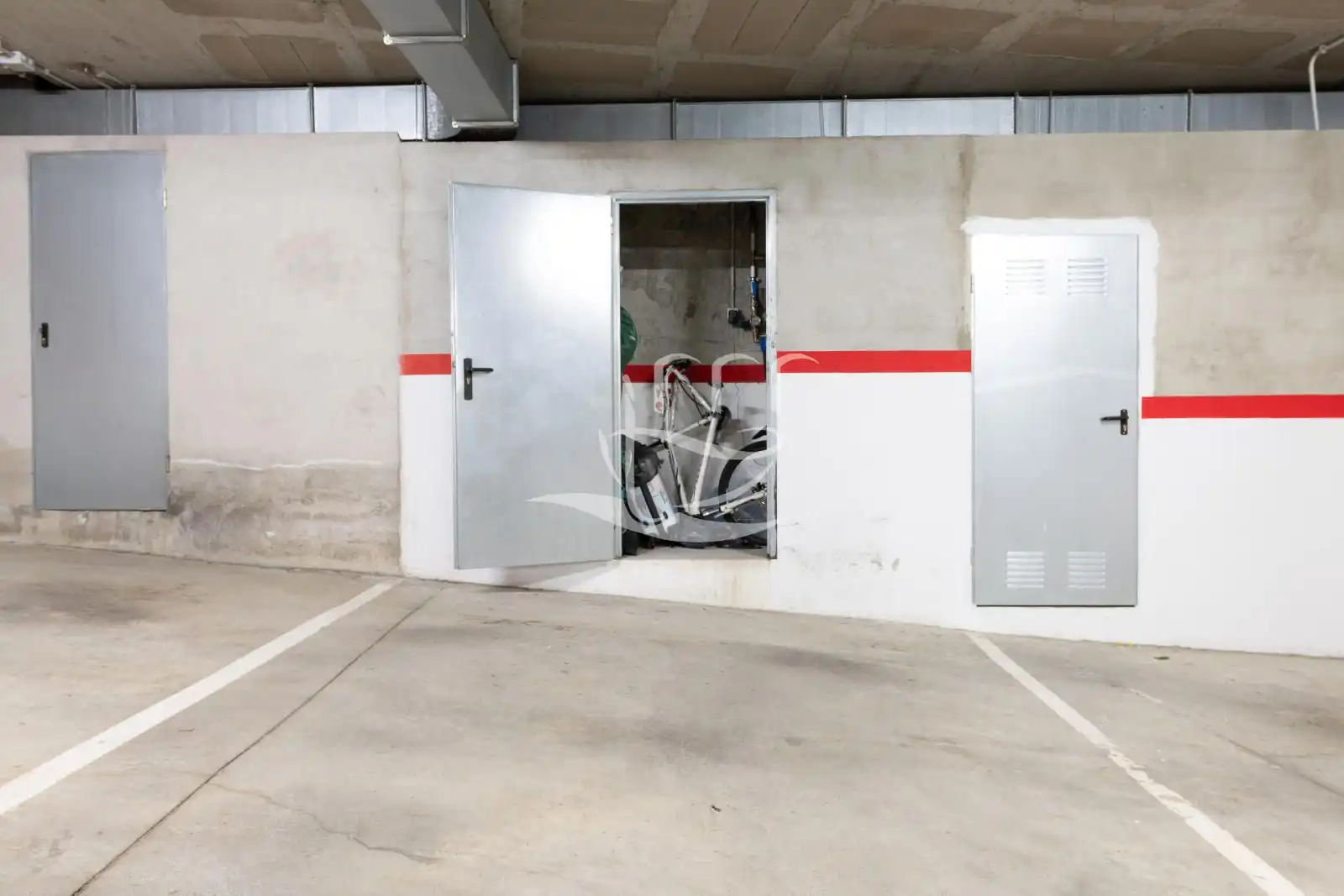 Parkplatz von Wohnung zum Verkauf in Palafrugell mit Klimaanlage, Heizung und Terrasse