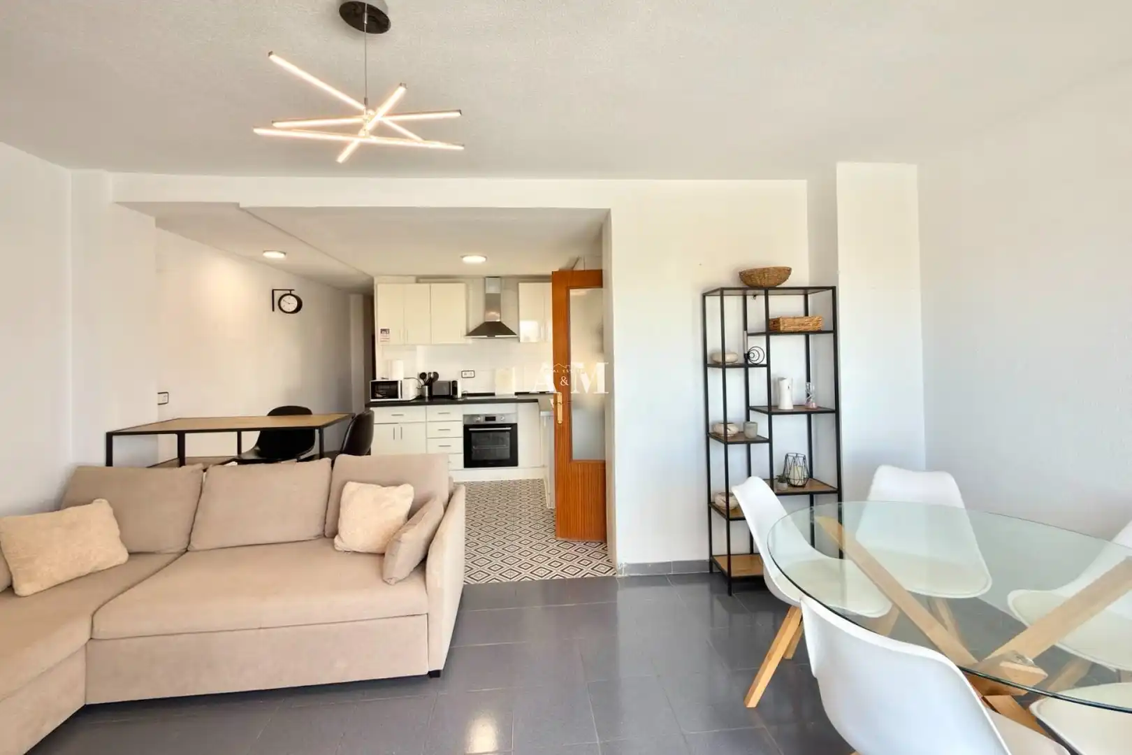 Living room of Flat for rent in Torrevieja  with Terrace, Furnished and Washing machine
