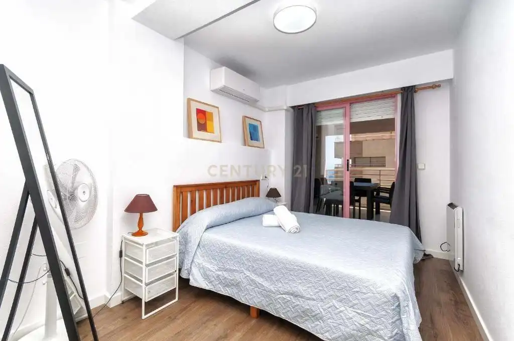 Dormitori de Apartament de lloguer en Calpe / Calp amb Aire condicionat, Forn i Rentadora
