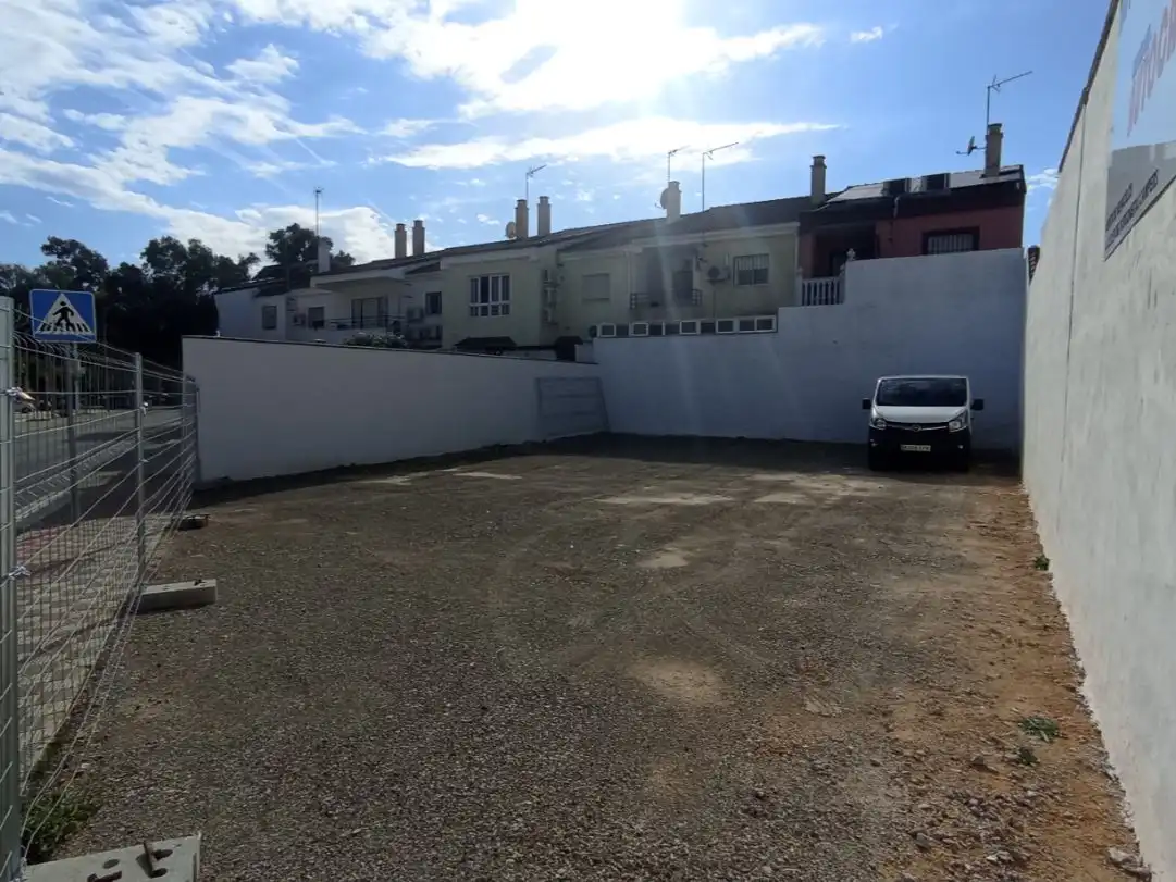 Parkplatz von Residential zum Verkauf in Utrera