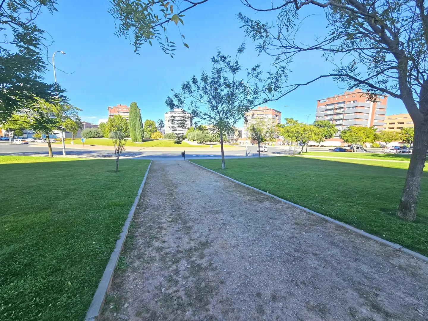Vista exterior de Piso en venta en Guadalajara con Aire acondicionado, Calefacción y Terraza