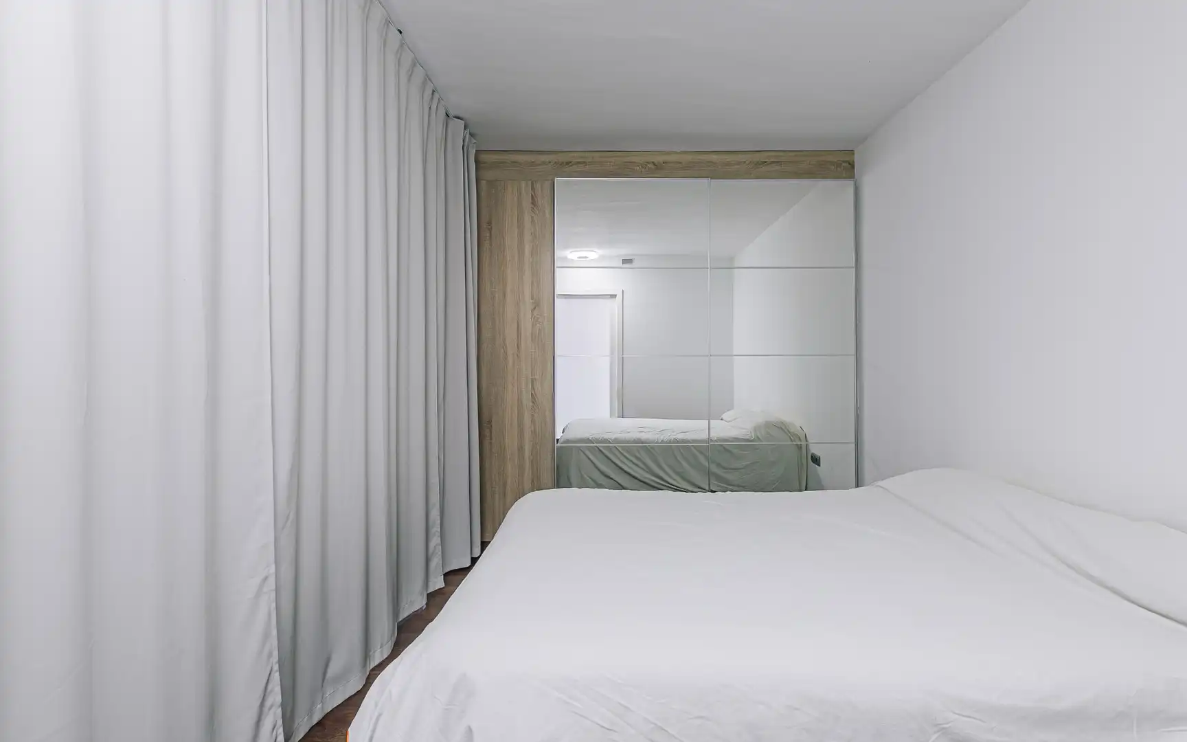 Schlafzimmer von Wohnung zum Verkauf in Barcelona mit Klimaanlage, Heizung und Möbliert