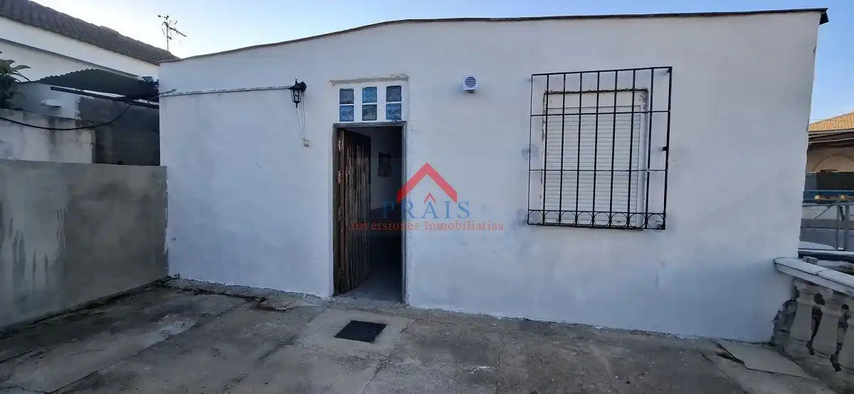 Vista exterior de Casa o chalet en venta en Utrera con Aire acondicionado y Trastero
