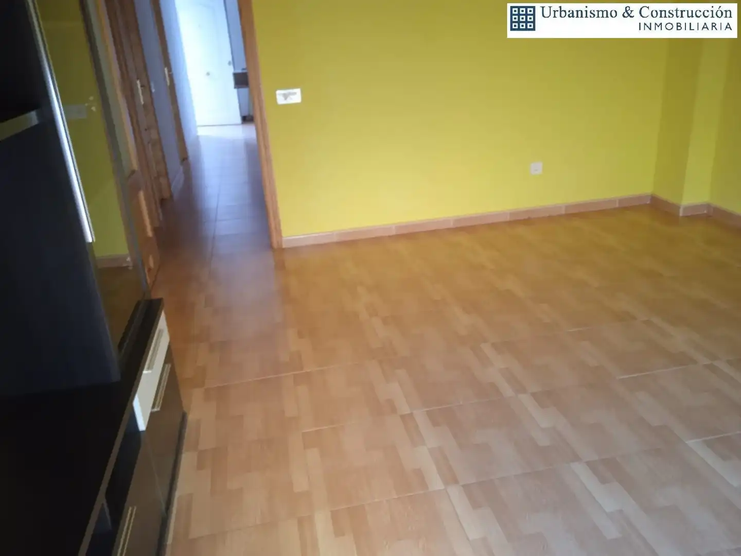 Einfamilien-Reihenhaus zum Verkauf in Piedrabuena mit Klimaanlage, Parkett und Terrasse