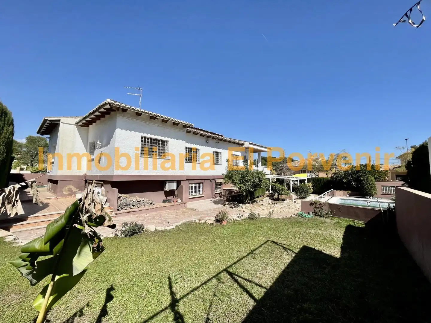 Vista exterior de Casa o chalet en venta en Torrent con Aire acondicionado, Jardín privado y Terraza