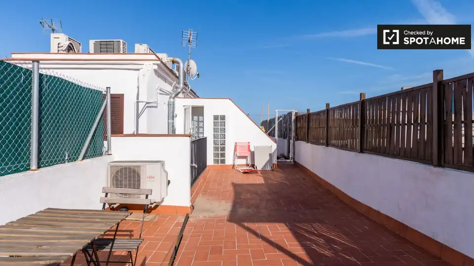 Piso con terraza en alquiler en Sant Martí, imagen 11