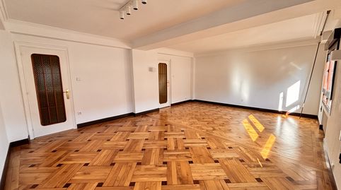 Foto 2 von Wohnung zur Miete in Dindurra, Barrio del Centro, Gijón