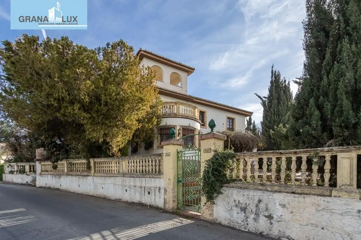 Vista exterior de Finca rústica en venda en Cájar amb Jardí privat, Terrassa i Traster
