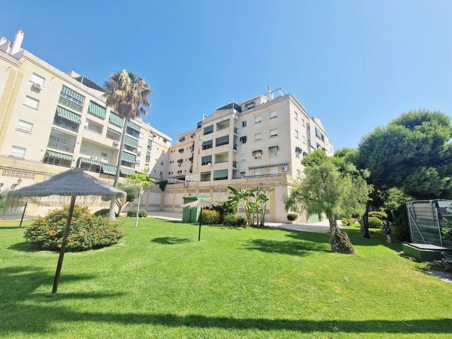 Vista exterior de Àtic en venda en Málaga amb Aire condicionat, Calefacció i Jardí privat