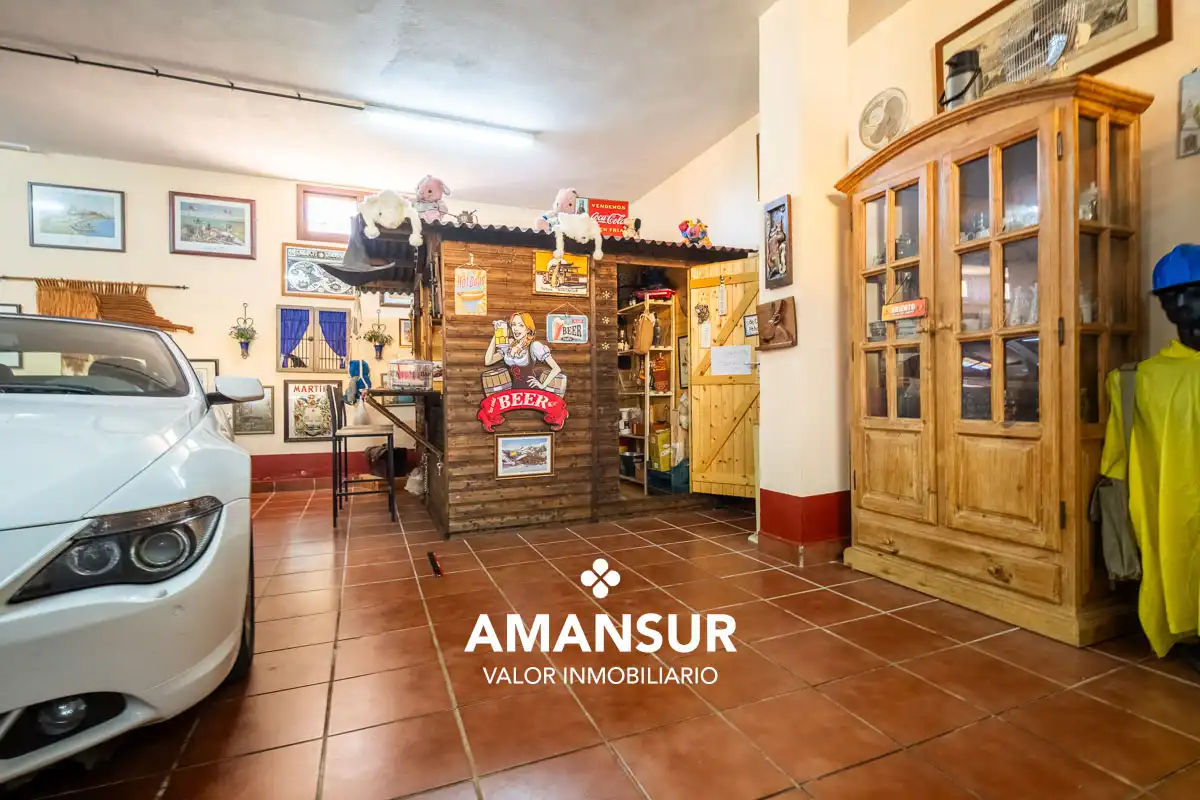 Chalet con piscina en venta en Avenida del Almendro, imagen 99