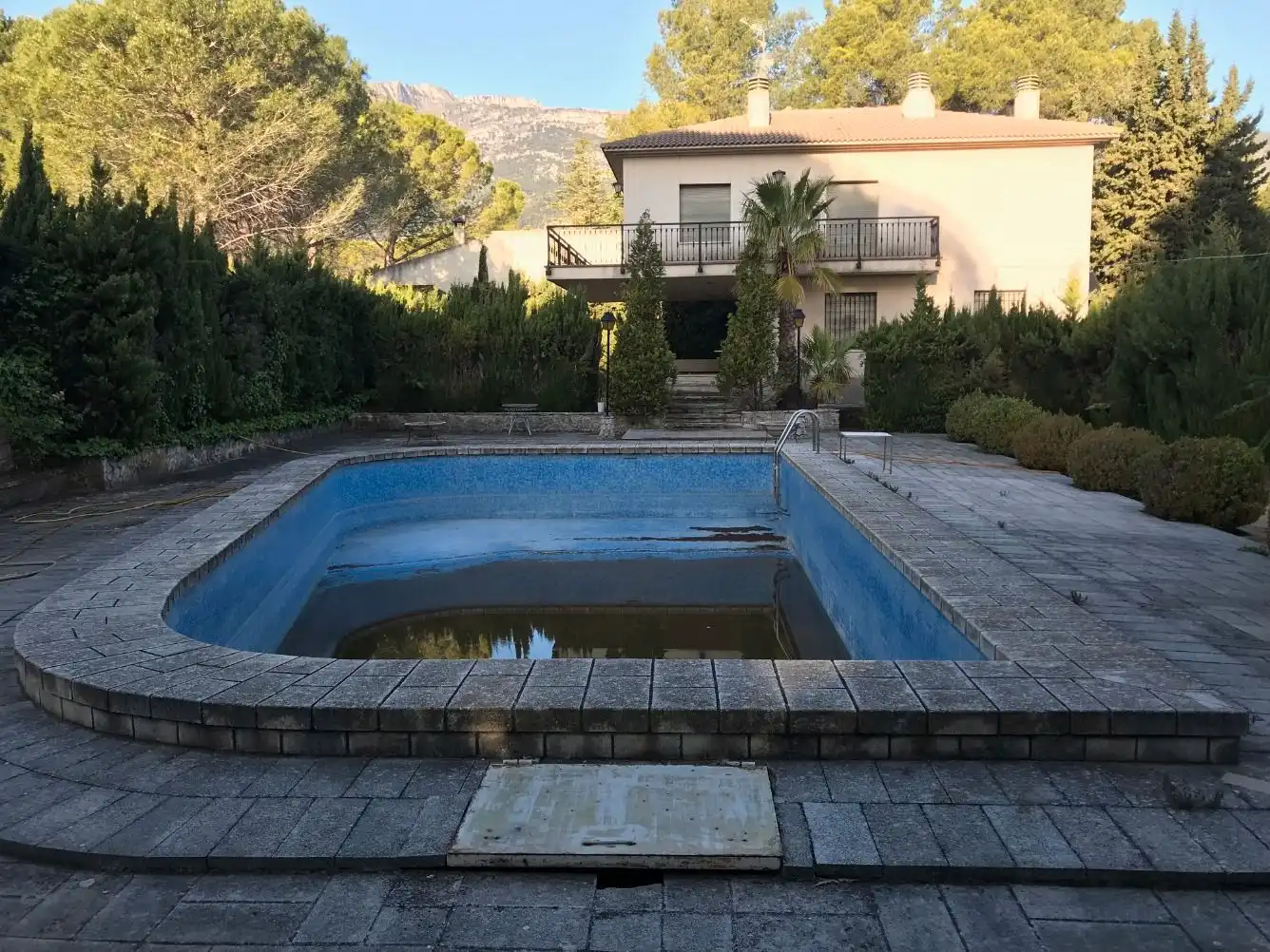 Schwimmbecken von Country house zum Verkauf in Muro de Alcoy mit Klimaanlage, Heizung und Privatgarten