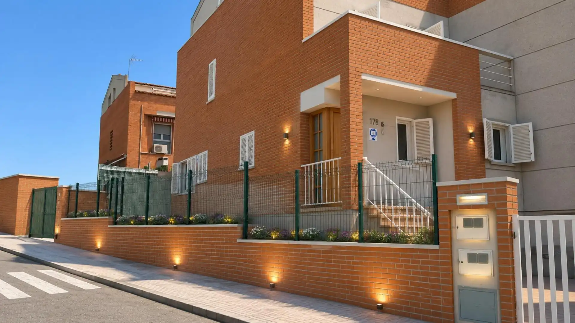 Exterior view of Detached homes for sale in Parets del Vallès  with Heating and Terrace
