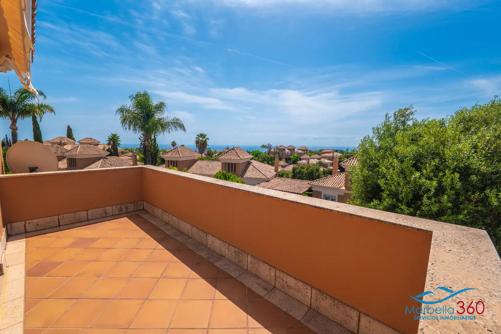 Terraza de Casa adosada en venta en Marbella con Aire acondicionado, Calefacción y Jardín privado