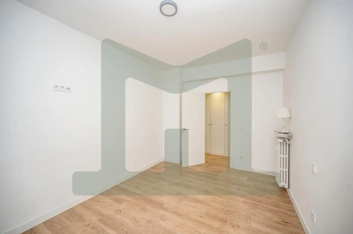 Habitación de Piso en venta en Madrid con Calefacción, Parquet y Amueblado