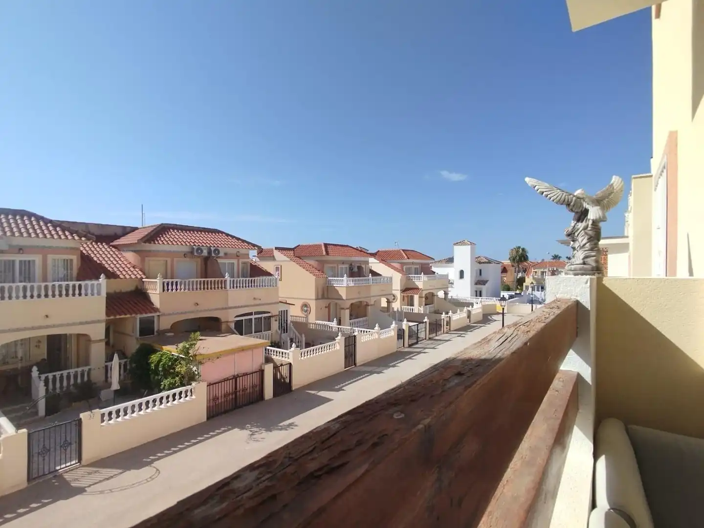 Vista exterior de Apartament en venda en Orihuela amb Aire condicionat, Calefacció i Jardí privat