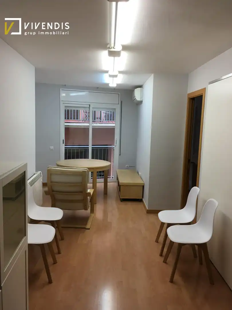 Habitación de Piso de alquiler en Lleida con Calefacción, Amueblado y Balcón