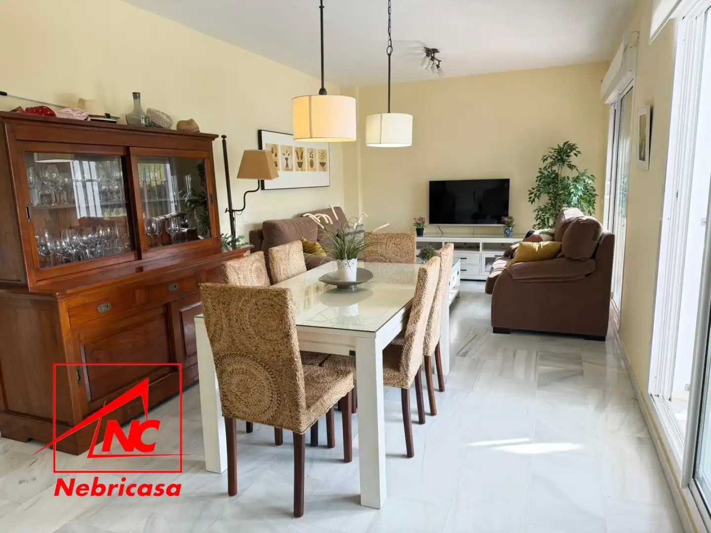 Comedor de Piso en venta en Chipiona con Aire acondicionado, Trastero y Piscina