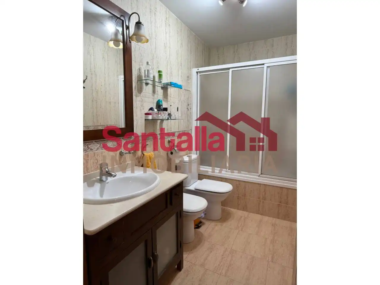 Baño de Casa adosada en venta en Almuñécar con Aire acondicionado, Terraza y Piscina comunitaria