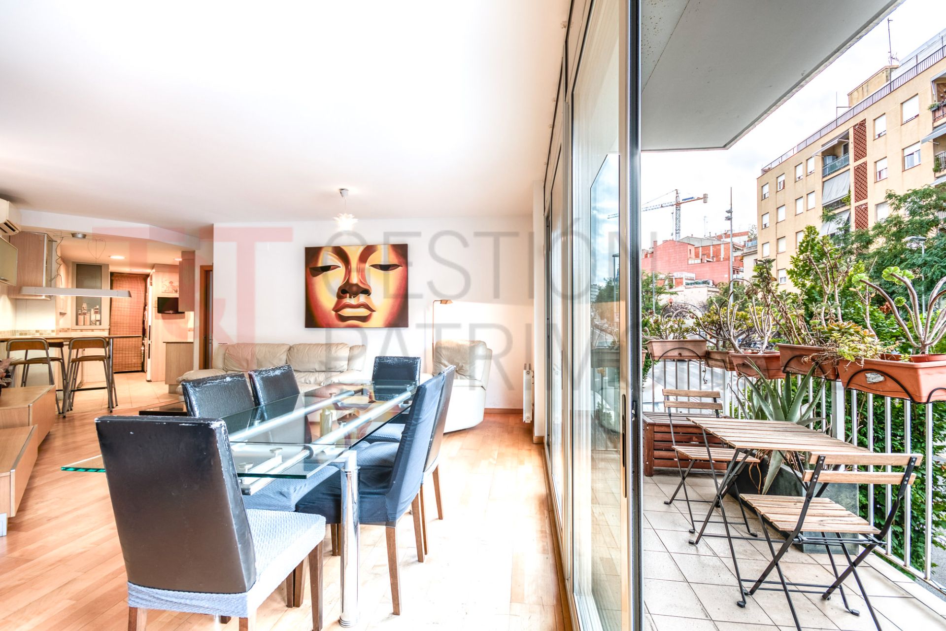 Exterior view of Flat for sale in  Barcelona Capital  with Air Conditioner, Heating and Parquet flooring