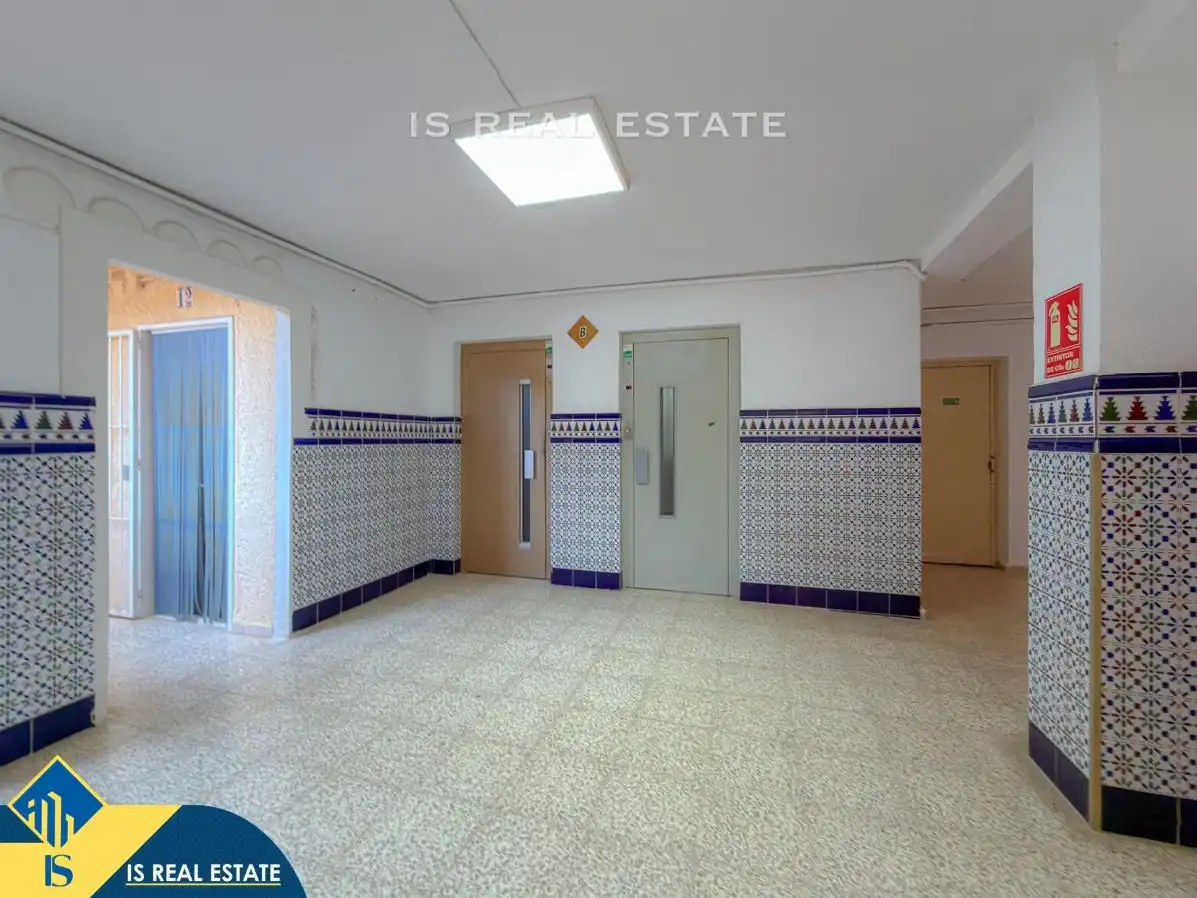 Estudi en venda en Torrevieja amb Calefacció, Terrassa i Moblat