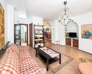 Sala d'estar de Casa adosada en venda en Lanjarón amb Traster