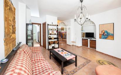 Living room of Single-family semi-detached for sale in Lanjarón  with Storage room