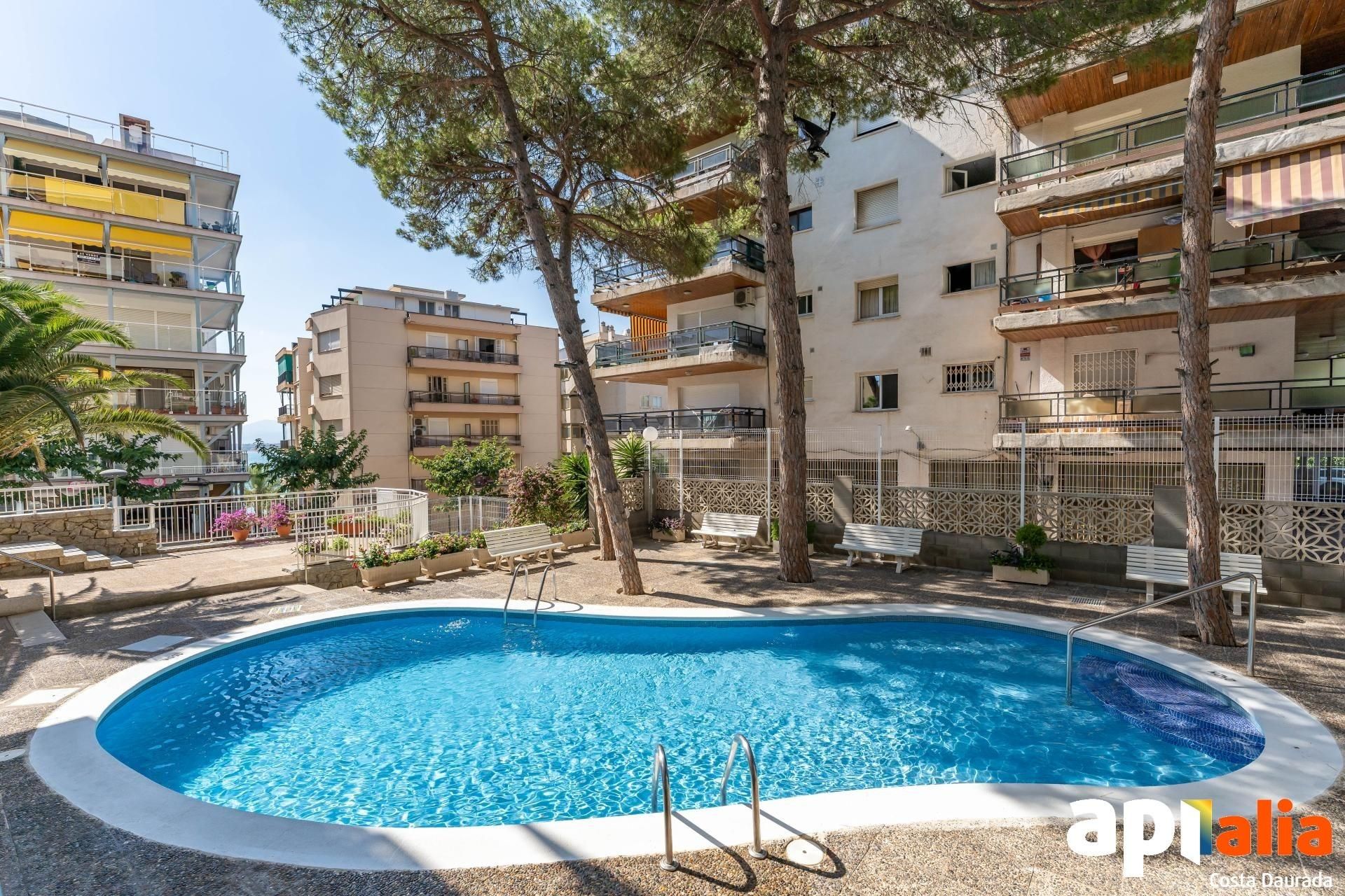 Swimming pool of Flat for sale in Salou  with Air Conditioner, Terrace and Storage room