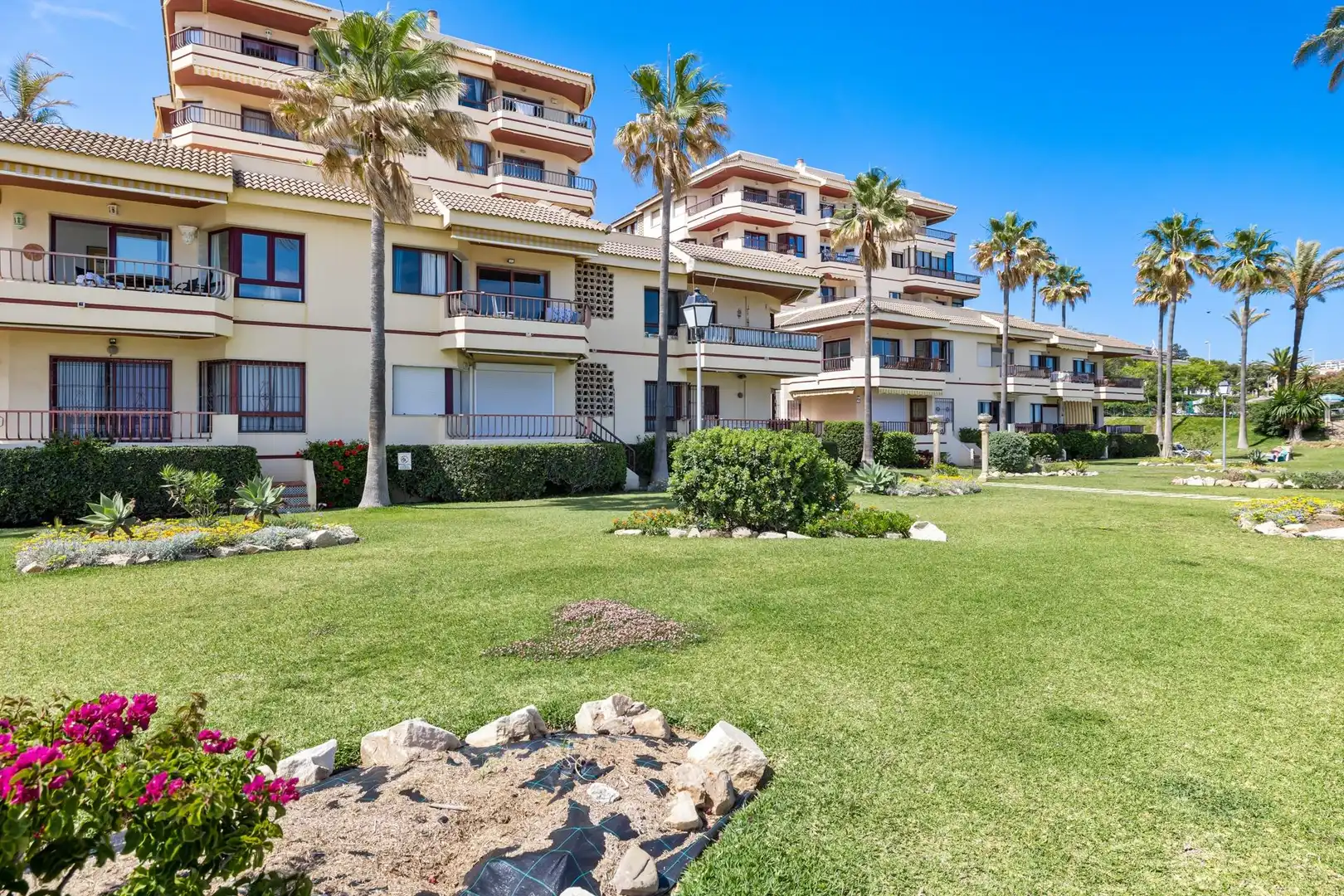 Vista exterior de Apartament en venda en Mijas amb Aire condicionat, Calefacció i Terrassa