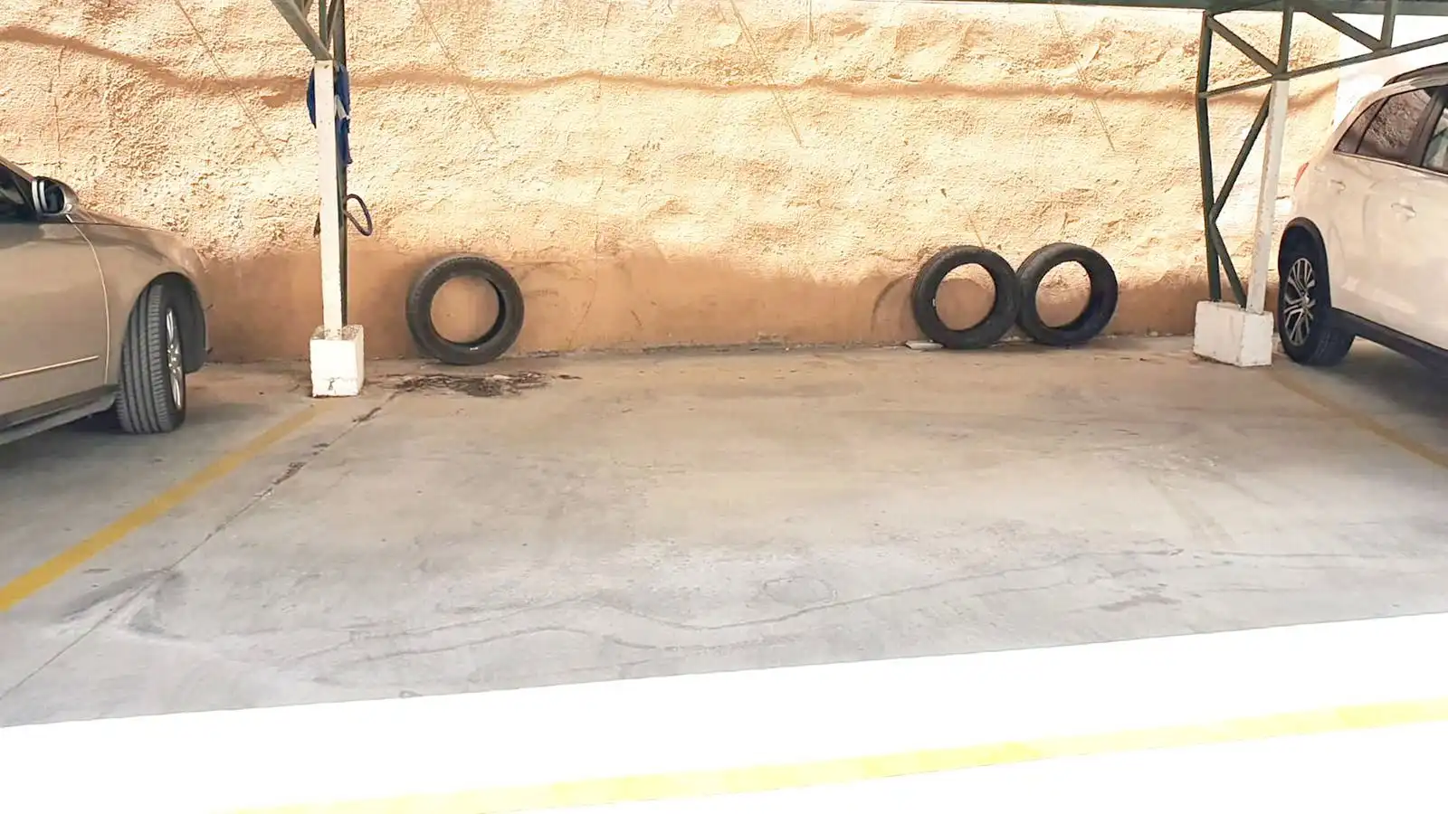 Parking de Ático en venta en Fuengirola con Aire acondicionado, Amueblado y Horno