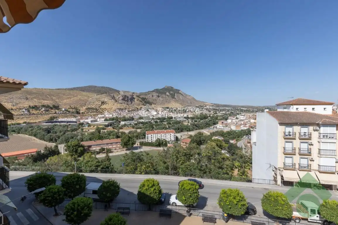Vista exterior de Pis en venda en Loja amb Aire condicionat i Balcó